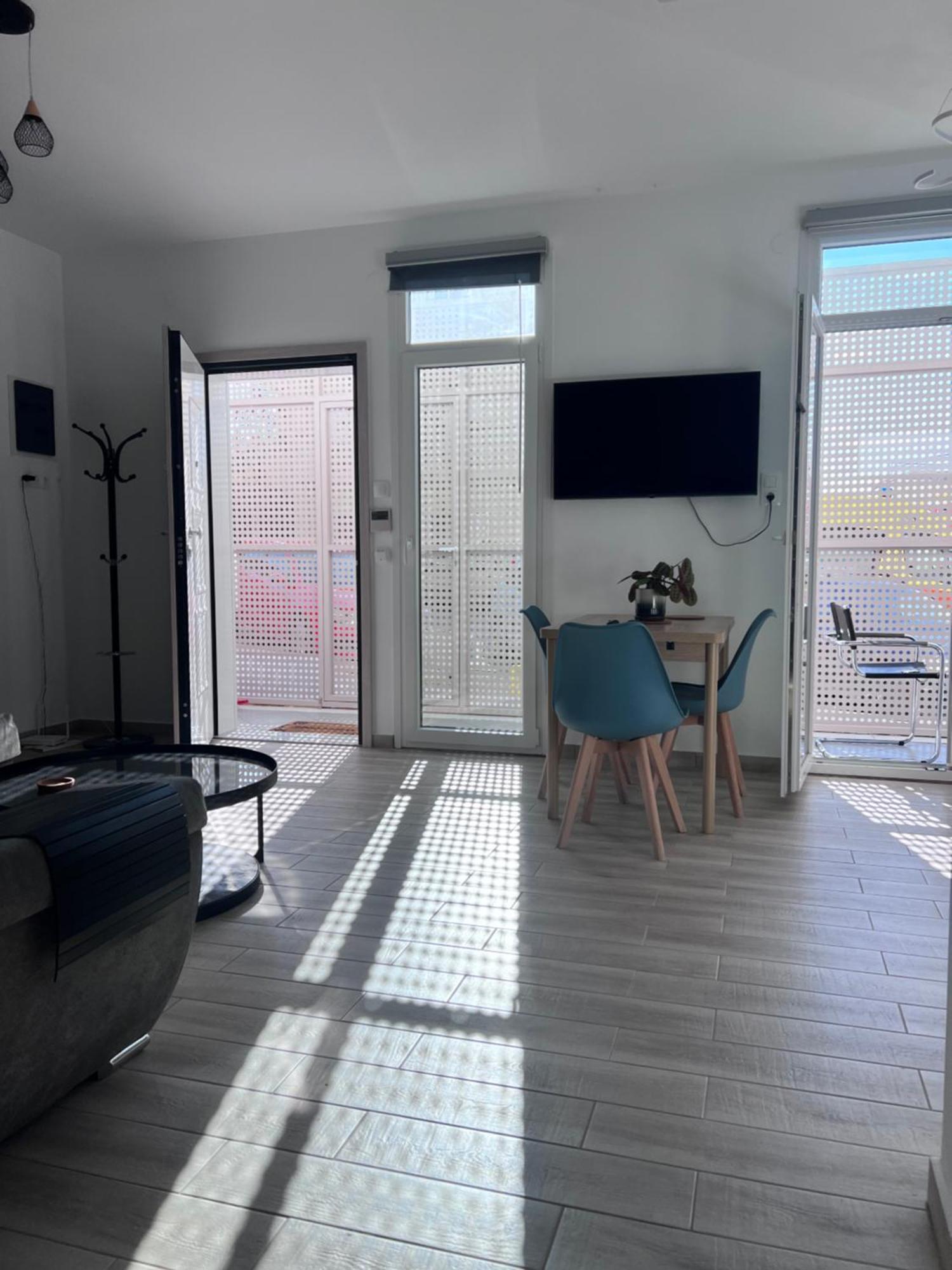 F Apartment Tesalonika Bagian luar foto